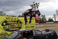 JEGS_plymouth_hemric_backflip_cgonzalez